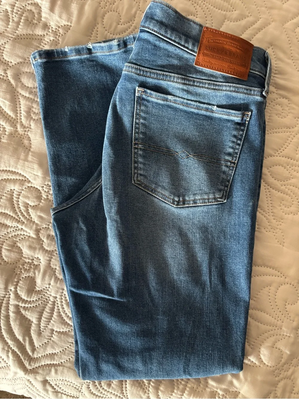Lucky Brand Women's Sweet Distress Straight Mid Rise Jeans